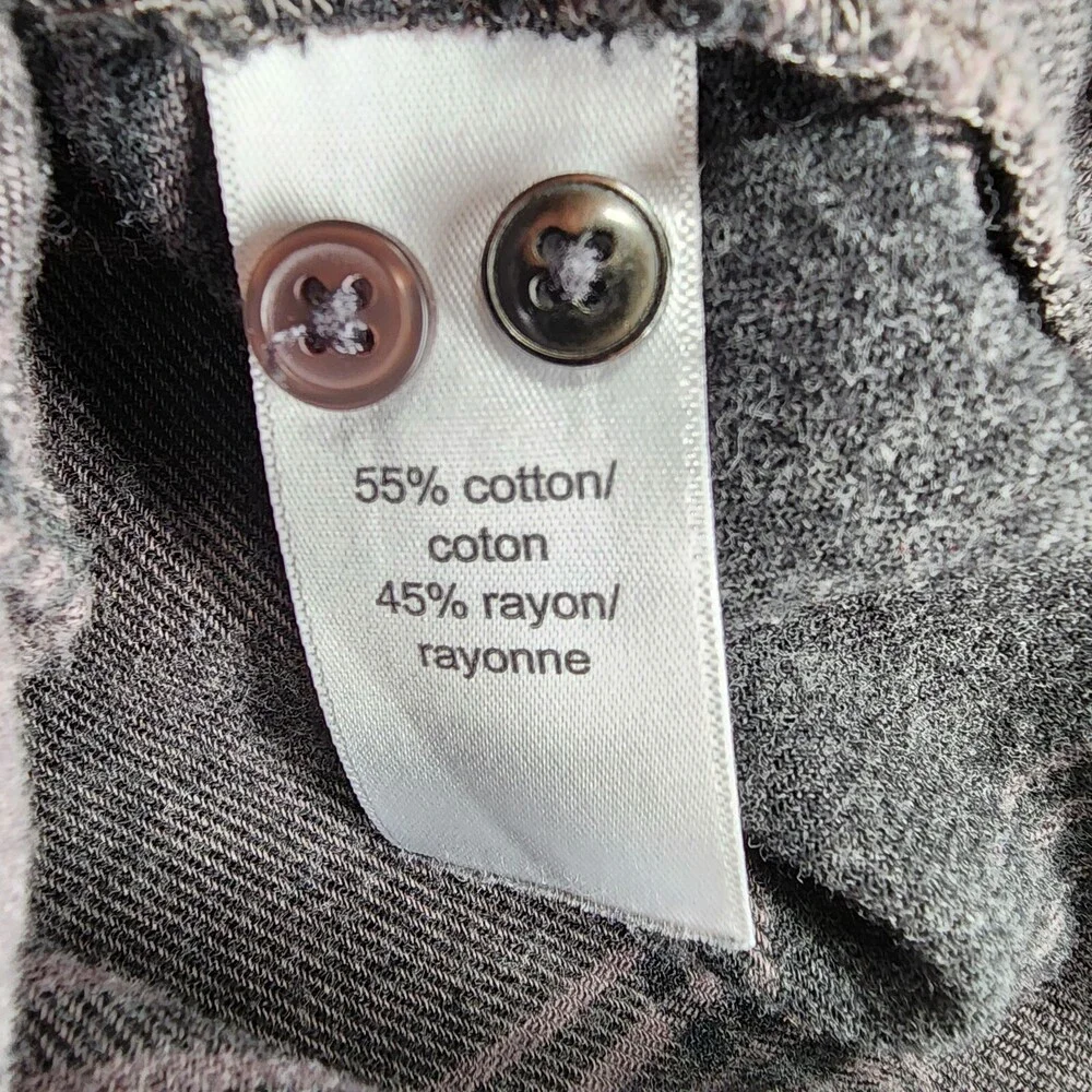 Maurices Shirt Womens Medium Button Up Long Sleeve Gray Plaid